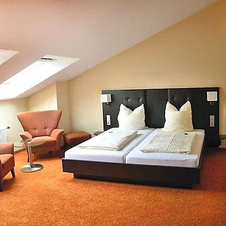 Stern Hotell 3*