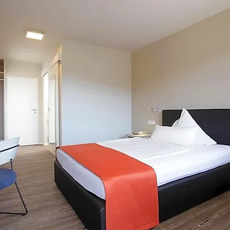 Stern Hotell 3*